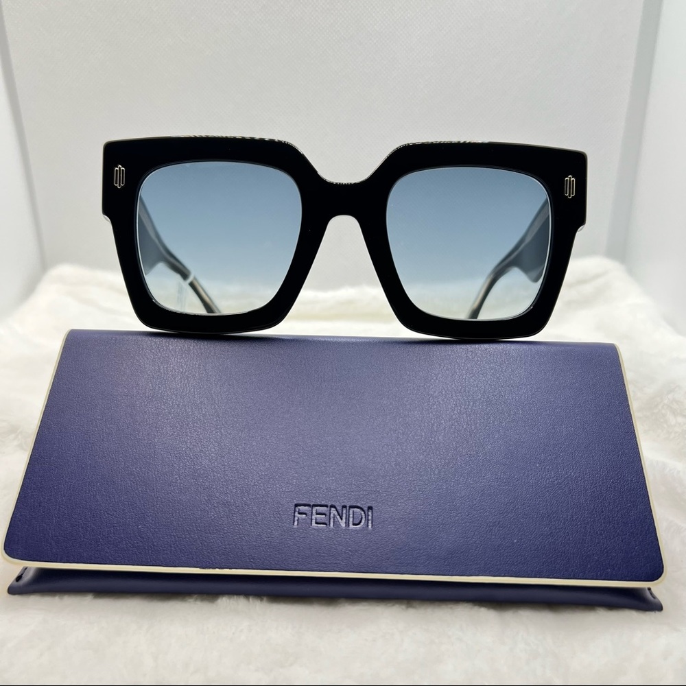 Fendi Sunglasses, New Authentic Black Square Unisex - Picture 1 of 6
